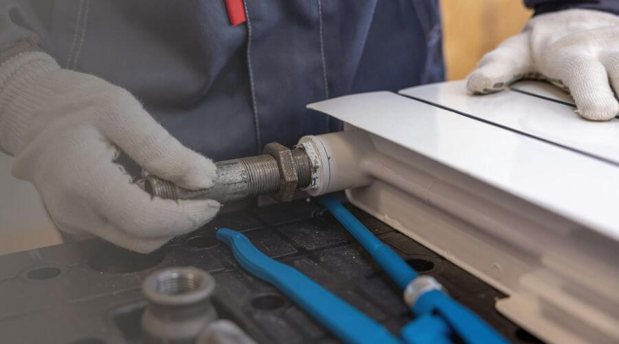 Expert burst pipe repair services in Crystal Springs, MS